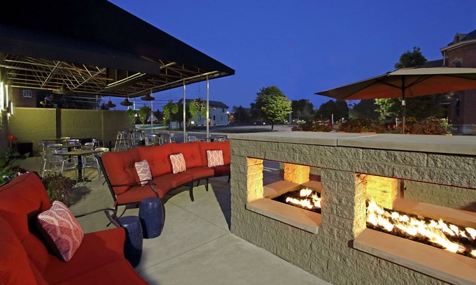 Newark Hotel | Comfortable Stay at DoubleTree by Hilton Newark, Ohio