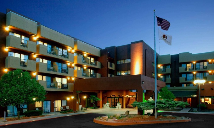 Southside Hotel | Explore Comfort at DoubleTree by Hilton Hotel Santa Fe