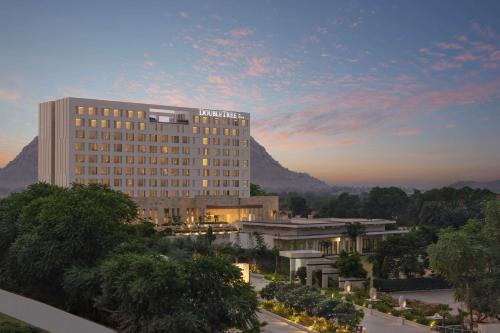 Kookas Hotel | Relax at DoubleTree By Hilton Jaipur Amer: 5-Star Oasis