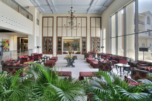 Roldan Resort | Relaxing Oceanfront Retreat at Doubletree By Hilton La Torre