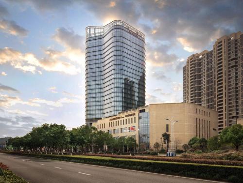 Beilun Hotel | Elegant Getaway at DoubleTree By Hilton Ningbo Beilun