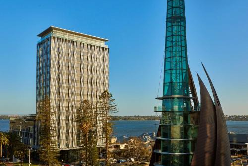 Perth Central Business District Hotel | Delightful Doubletree By Hilton Perth Waterfront Retreat