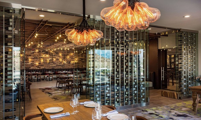Pomona Hotel | Relax at DoubleTree by Hilton Pomona - 4 Star Retreat