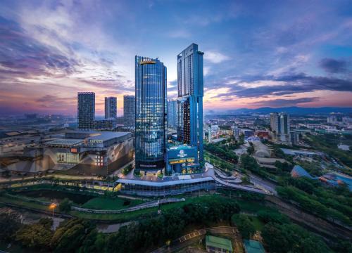 Shah Alam Hotel | Discover Doubletree By Hilton Shah Alam I-City's Oasis