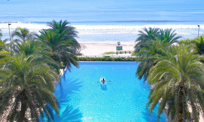 Chengqu District Resort | Discover DoubleTree by Hilton Shanwei: Family-Friendly Retreat