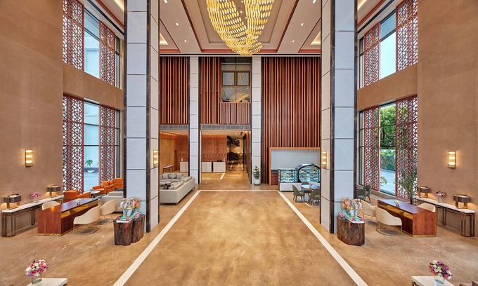 Varanasi Hotel | Relax at DoubleTree by Hilton Varanasi with Pool & Spa