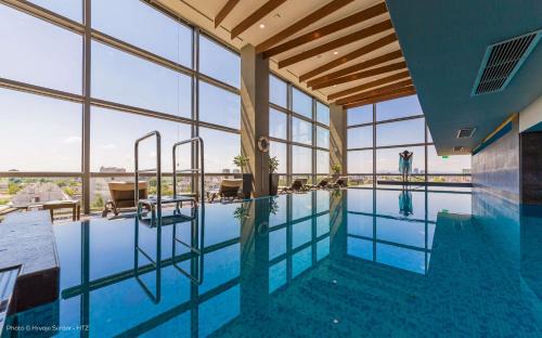 Zagreb Hotel | Luxury DoubleTree by Hilton Zagreb with Ocean View & Spa