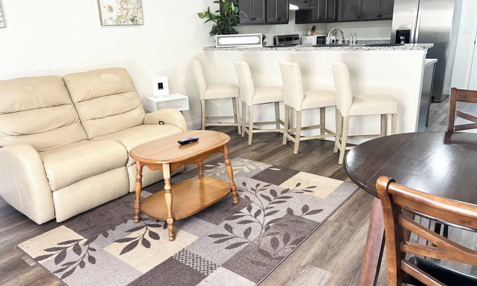 Ocala Apartment | Pet-Friendly Doubletree Lodge II with Firepit & Spa Access