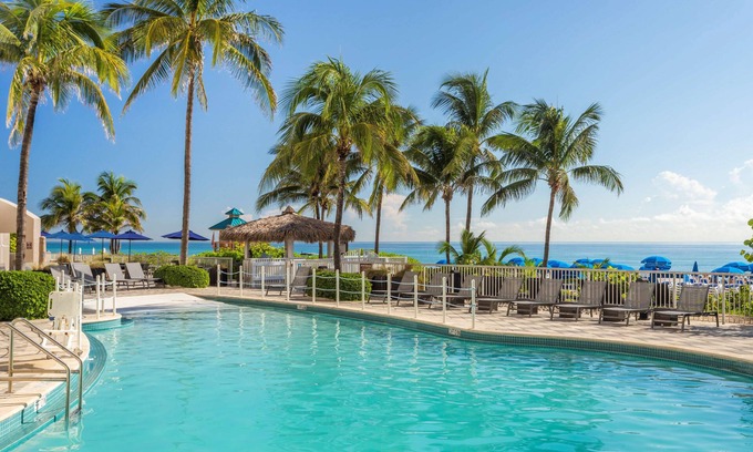 Sunny Isles Beach Resort | Relaxing Ocean View Retreat at DoubleTree Resort & Spa