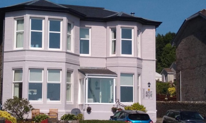 Kilmun Bed & Breakfast | Douglas Park Guest House: Oceanfront Haven, Rated 9.8/10