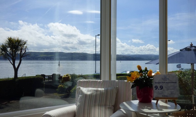 Kilmun House | Top-Rated Douglas Park Guest House with Breakfast Included