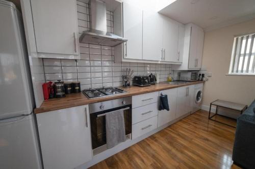 The Liberties House | Inviting Douglas's House with Kitchen Amenities Awaits You
