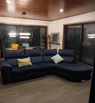 Cinfaes House | Discover Douro e Passadiços do Paiva House with Pool Access