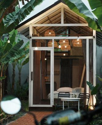 Ninh Kieu Ski Chalet | dove home - barn, bird, chicken, sunshine, flower, paceful