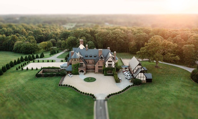 Manakin-Sabot Bed & Breakfast | Dover Hall - Bed & Breakfast in a Castle with Gourmet Dinner