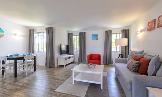 Dover Apartment | Experience Dover Woods Apartments with Ocean Views & Breakfast