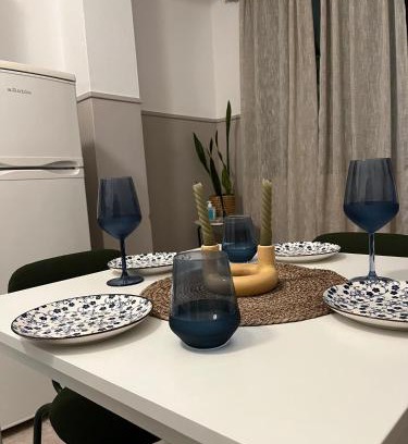 Konitsa Apartment | Inviting DownTown Apartment Konitsa: Pet & Child Friendly Stay