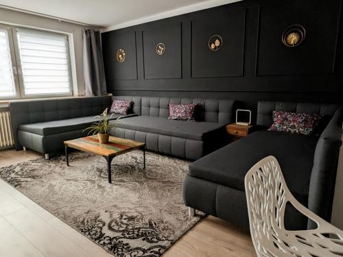 Stadtbezirk 3 Apartment | Downtown Apartments Unterbilk: Family-Friendly Retreat