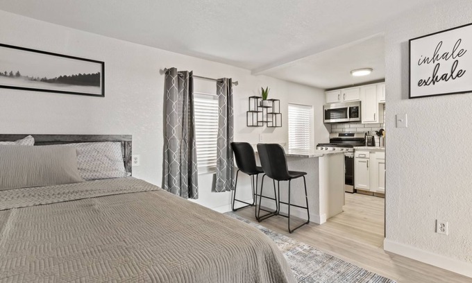 Pomerene Apartment | Downtown Benson Studio: Exceptional Stay with Spa & Child Care