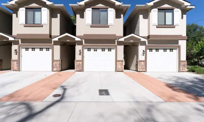 Carson City House | Trendy Boho Downtown Retreat with Backyard & Modern Amenities