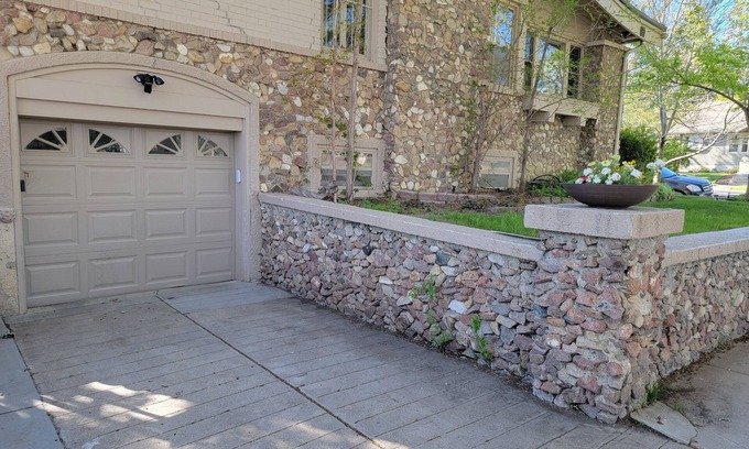 Casper Apartment | Cozy Downtown Apartment with Garage & Pet-Friendly Amenities