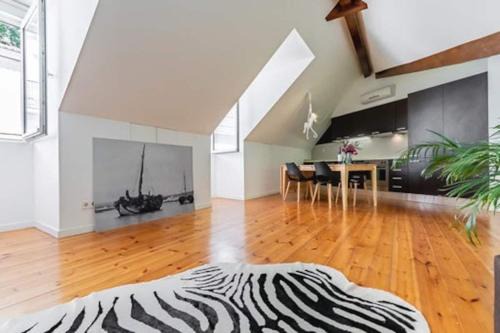 Chiado Apartment | Prime Location & Family-Friendly at Downtown - Chiado & Me 2