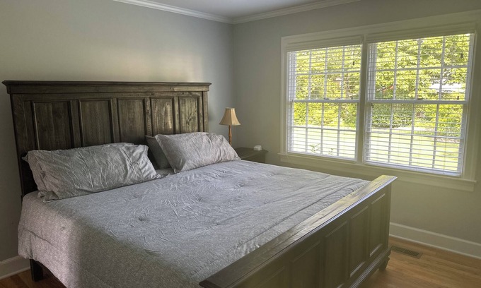 Clayton House | Exceptional Downtown Clayton 4 Bedroom Retreat for Families