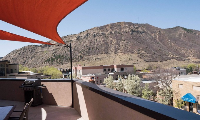 Historic Downtown Durango Condo | Bright and Beautiful Downtown Hotel with Fantastic Amenities
