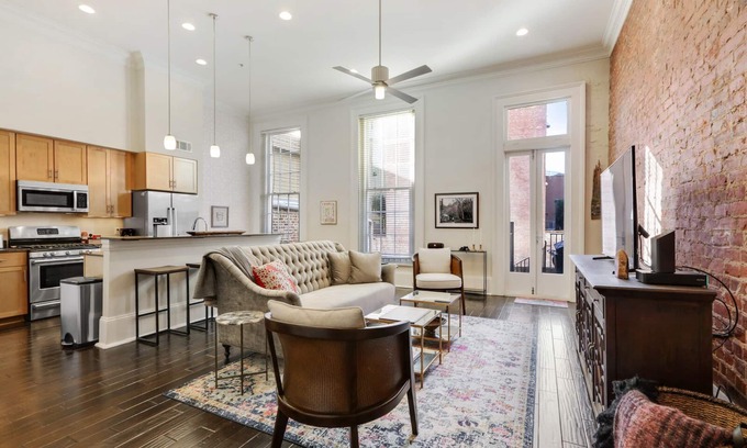Central Business District House | Downtown Delight: Guest Rated 9.8 with Private Courtyard