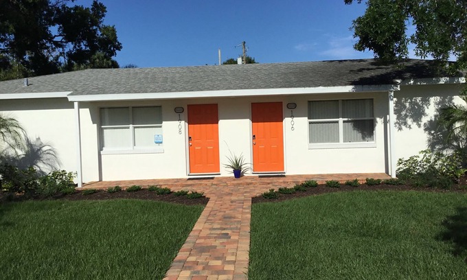 Vero Beach House | Downtown Duplex: Gated Garden Retreat in Art District