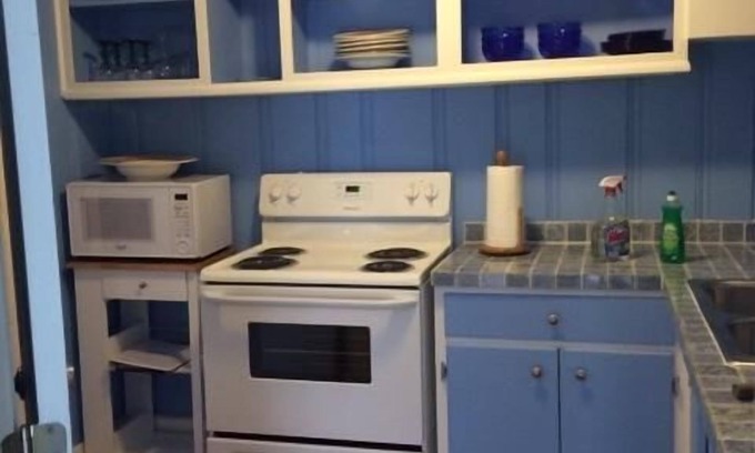 Elk Rapids Apartment | Top-Rated 2 Bedroom Rental in Downtown Elk Rapids
