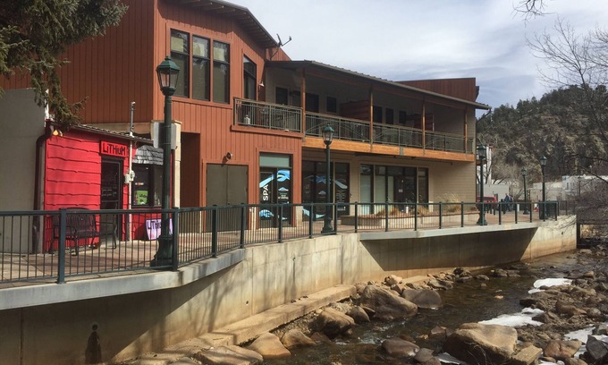 Estes Park Condo | Premium Loft in Downtown Estes with King Bed & Spa Access