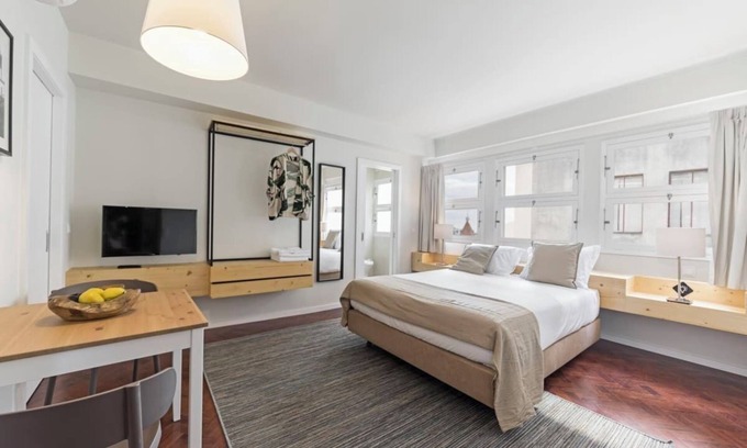 Sao Pedro Apartment | Prime Oceanfront Apartments in Downtown Funchal, Rated 9.4