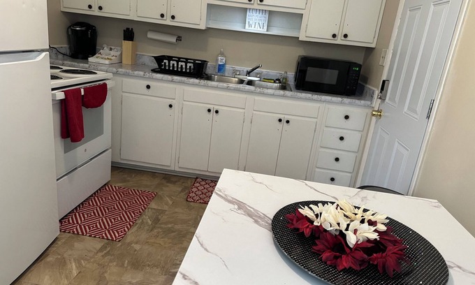 Terry Sanford House | Budget-Friendly DownTown Getaway with Family Amenities