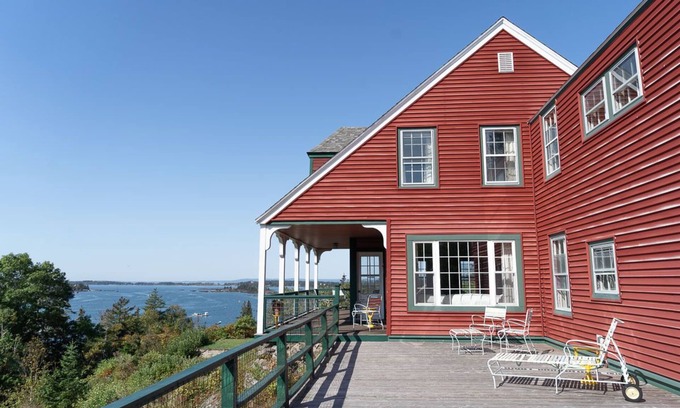North Haven House | Downtown Hilltop Cottage: Oceanfront with Breathtaking Views