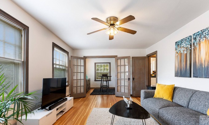 Camas Apartment | Downtown Historic Camas Unique Setting near Lacamas Lake
