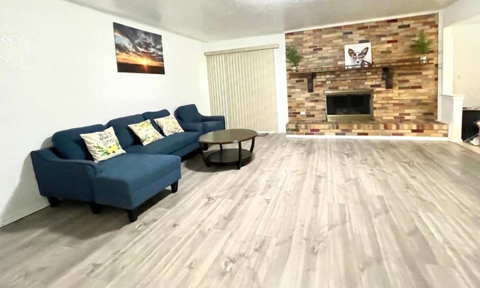 Plano House | Explore Downtown Plano: A Budget-Friendly Stay Awaits