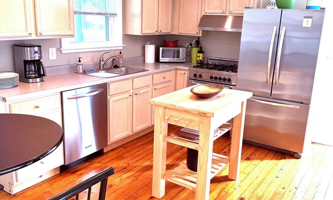 Kennebunk House | Experience Downtown Kennebunk with Ocean View & Spa