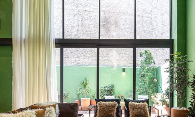 Zona Centro House | Elegant 5BR Rooftop Retreat in Downtown with Spa Access