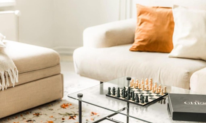 Ullanlinna Apartment | Bright Downtown Retreat with Child-Friendly Amenities