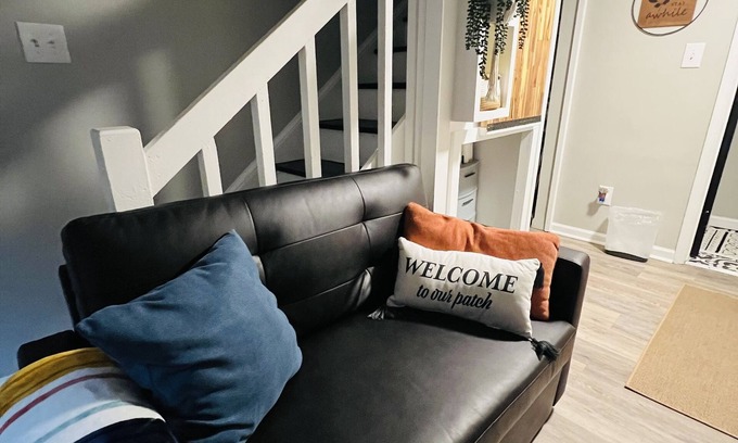 Southwest Raleigh Apartment | Pet-Friendly Downtown Loft Near NCSU & Pullen Park!