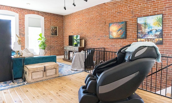 Loveland Condo | Downtown Loveland Loft w/Rooftop Patio