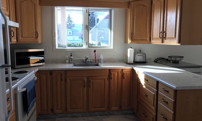 Revelstoke House | Downtown luxury 3 bdrm Renovated Ski home