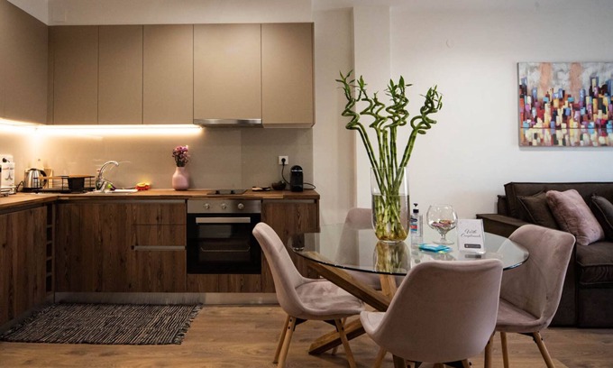 Ioannina Apartment | Stylish Downtown Apartments with Breakfast & Family-Friendly Options