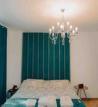 Brasov City Centre Apartment | Relaxation Awaits at Tampa Residence & SPA with Hot Tub