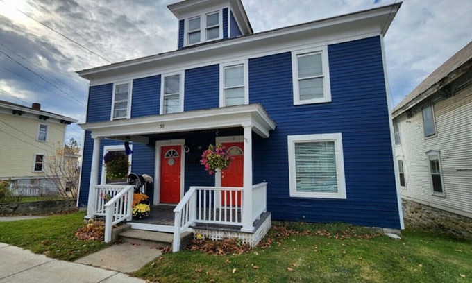 Middlebury Apartment | Explore Downtown Middlebury: 3 BR Home with Great Amenities
