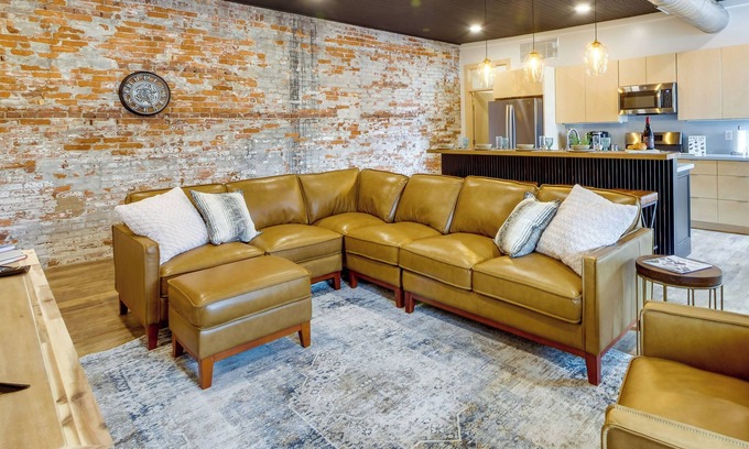 Millersburg Apartment | Downtown Millersburg Retreat: Guest Rated 10/10 with Spa