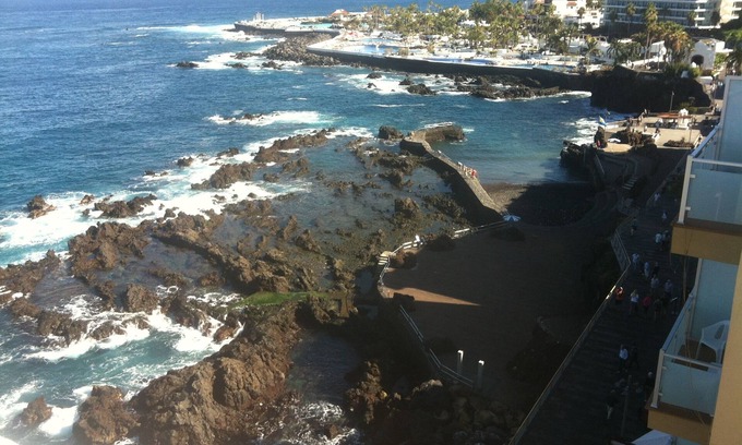 Puerto de la Cruz Apartment | Oceanfront Retreat in Downtown San Telmo – Guest Rated 10/10