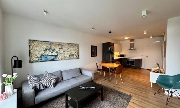 Hliðar Apartment | Modern Downtown Penthouse Apartment in Reykjavík