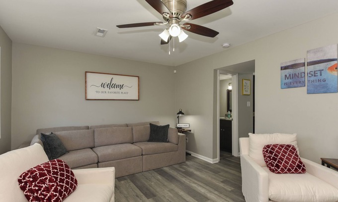 Hampton House | Discover Downtown Phoebus: Ideal Location in Hampton Roads